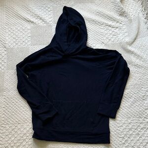 Lou & Grey Signaturesoft navy blue hooded shirt